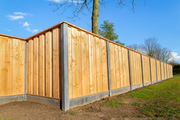 Fence Straightening Service